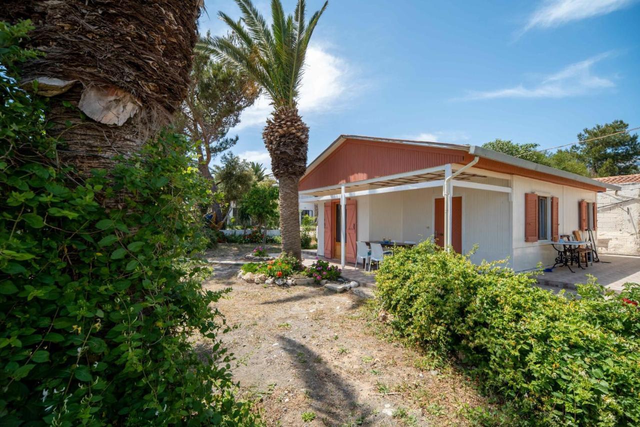 Milos Studios & Beach House Frangokastello Esterno foto