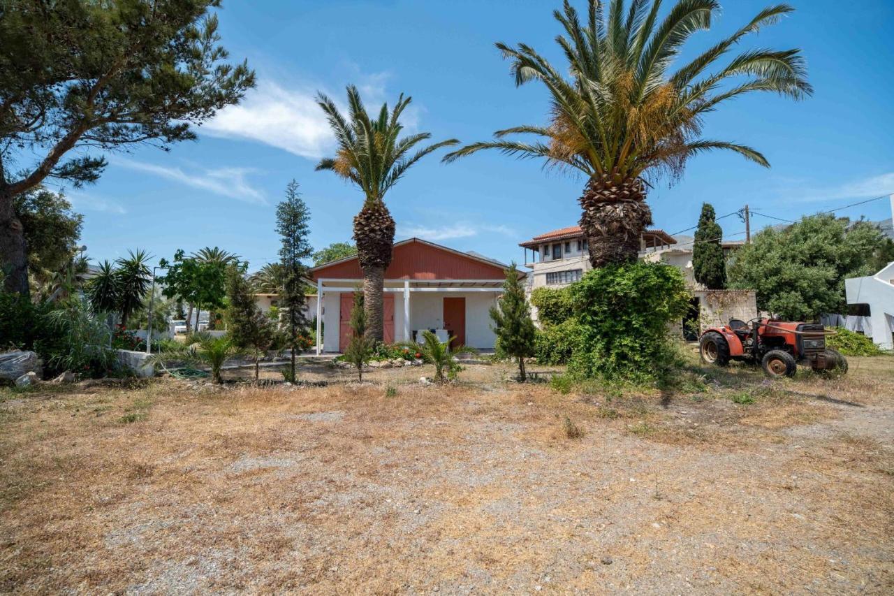 Milos Studios & Beach House Frangokastello Esterno foto