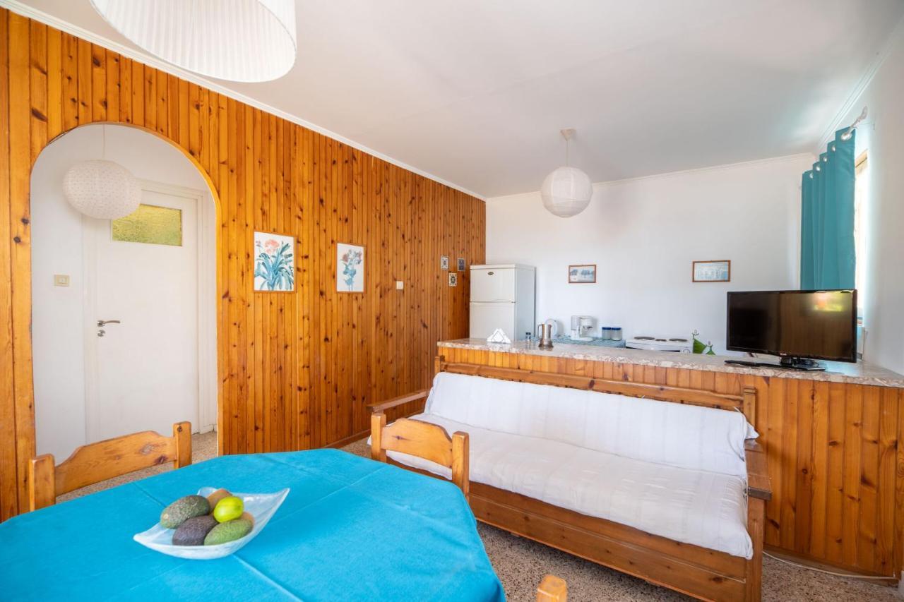 Milos Studios & Beach House Frangokastello Esterno foto