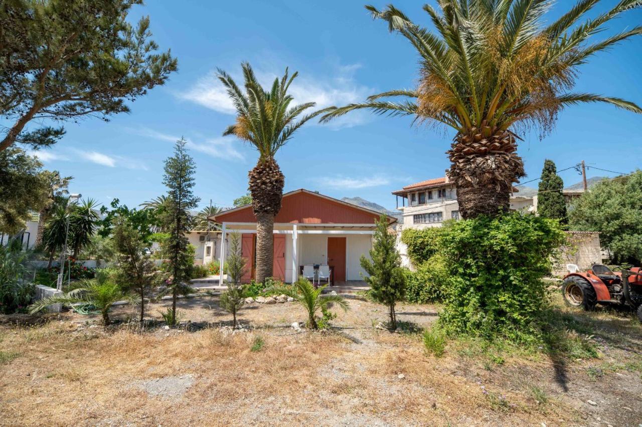 Milos Studios & Beach House Frangokastello Esterno foto